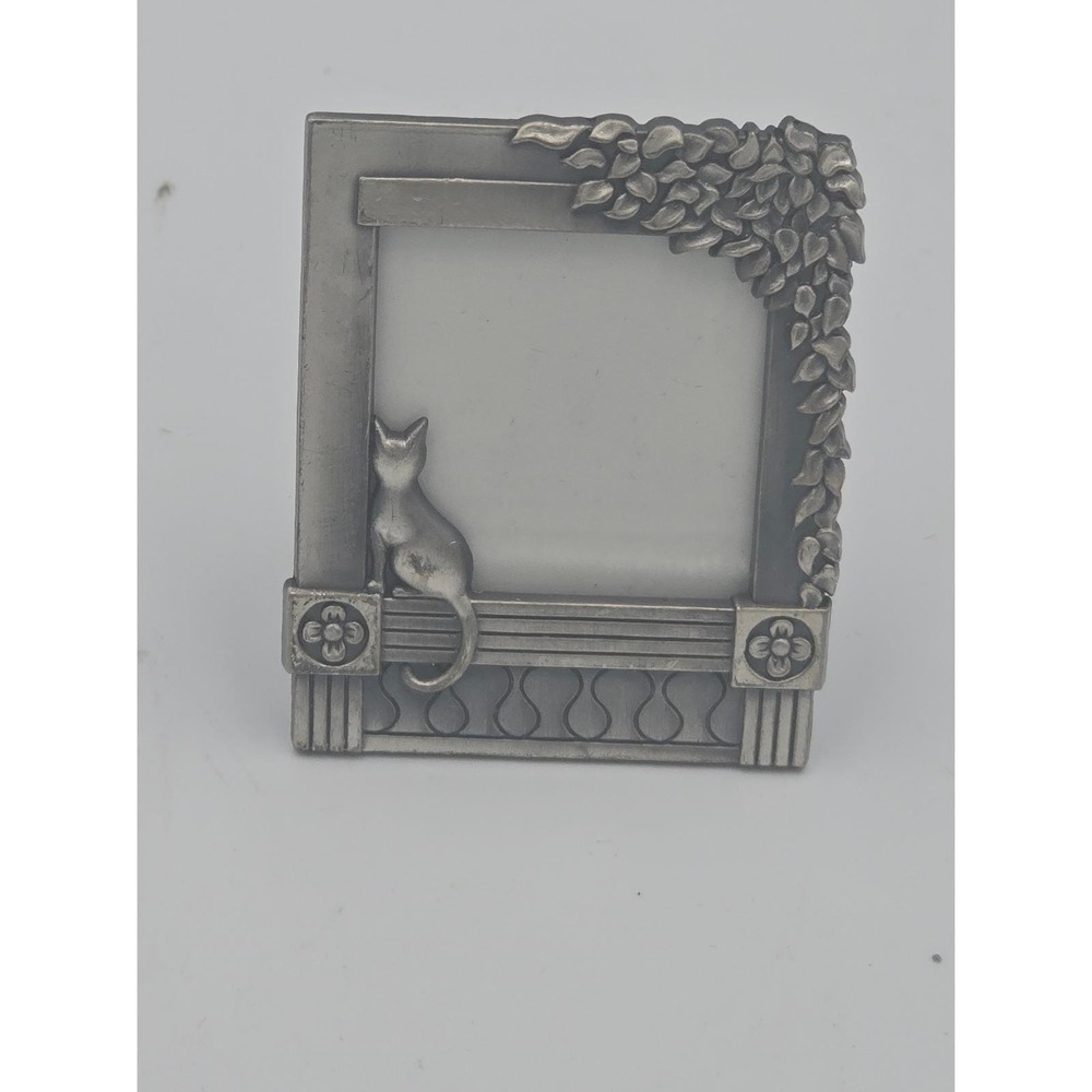 Vintage Pewter Cat Picture Frame Small Silver Tone Floral Leaf Balcony 3x2.5